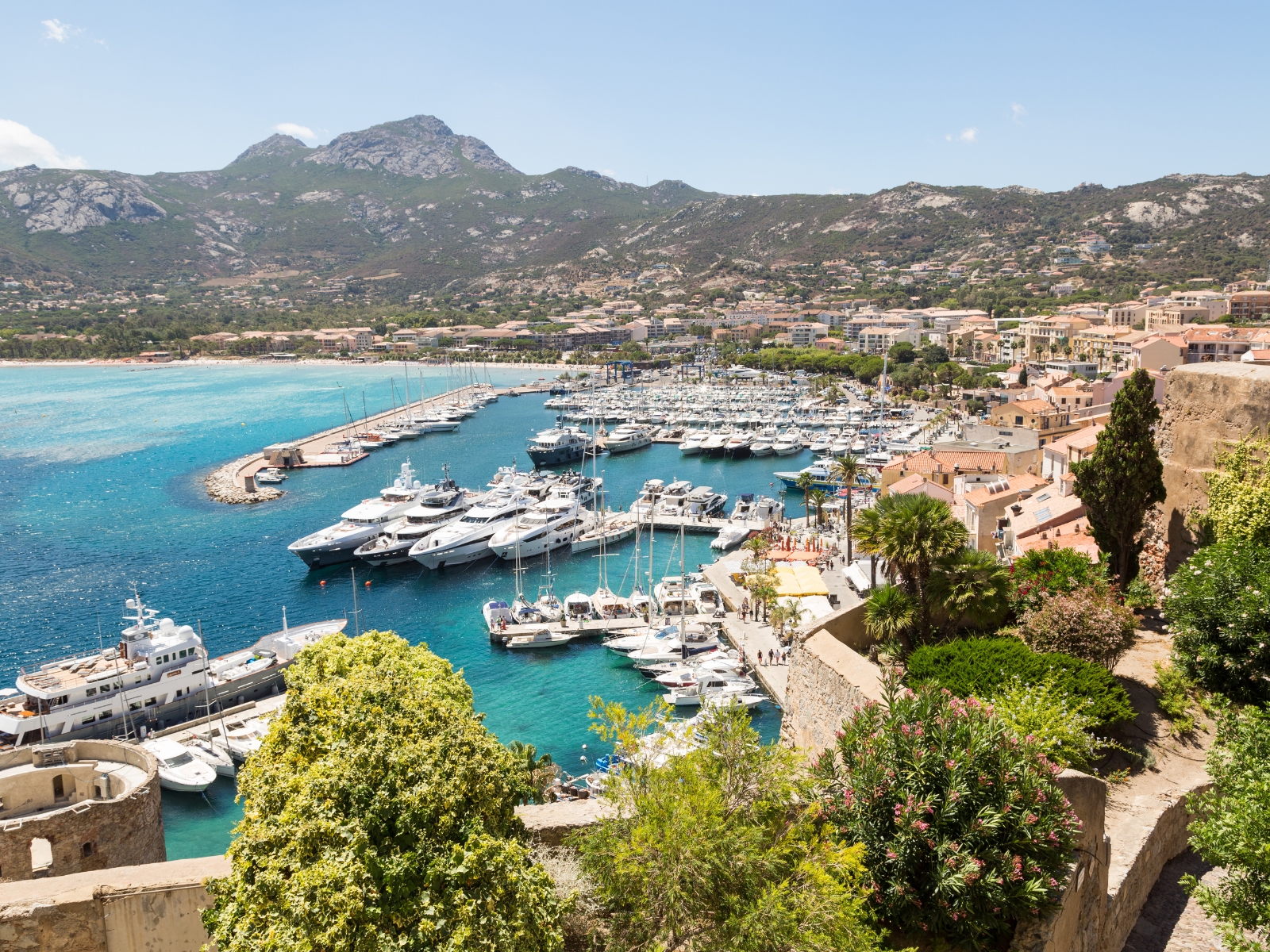 Citadelle et port de Calvi en Balagne